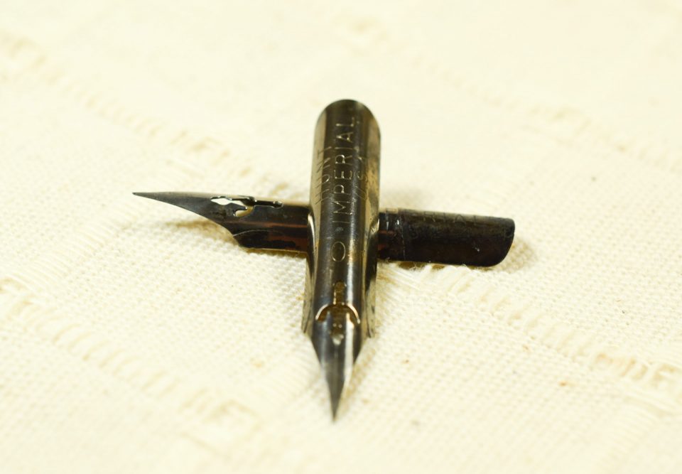 The Best Beginner Calligraphy Nib: The Nikko G | The Postman's Knock